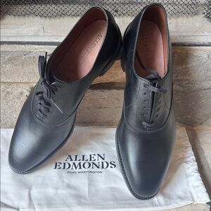 Allen Edmonds Carlyle Plain Toe Oxford 8830 Black Leather Mens Size 11 D. NWOT